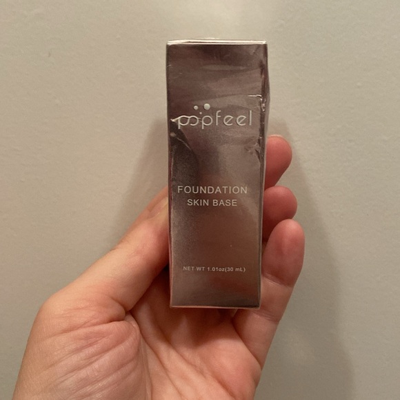 🆕POP FEEL: Foundation/Primer- Changes To Match Your Own Skin Tone- Full Size - Picture 6 of 8